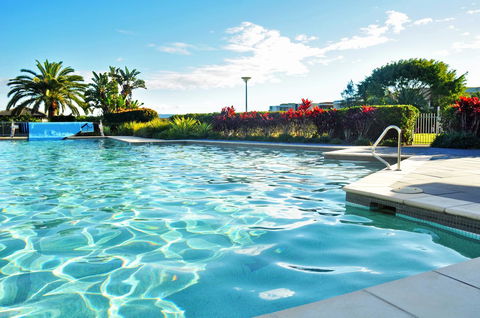 Waterfront Resort Villa With Buggy - Perths Hotel 23
