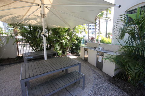 Aruba Beach Resort - Perths Hotel 11