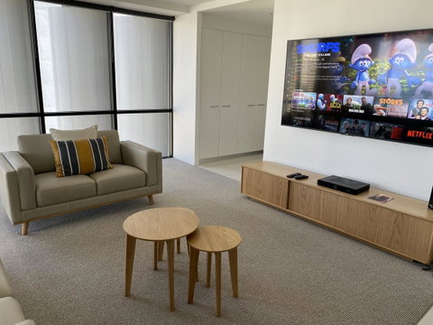 Circle On Cavill 2, 3, 4 & 5 Bedroom SkyHomes & SUB PENTHOUSES By Gold Coast Holidays - Perths Hotel 6