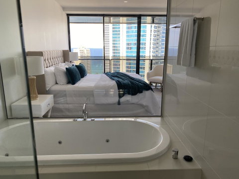 Circle On Cavill 2, 3, 4 & 5 Bedroom SkyHomes & SUB PENTHOUSES By Gold Coast Holidays - Perths Hotel 10