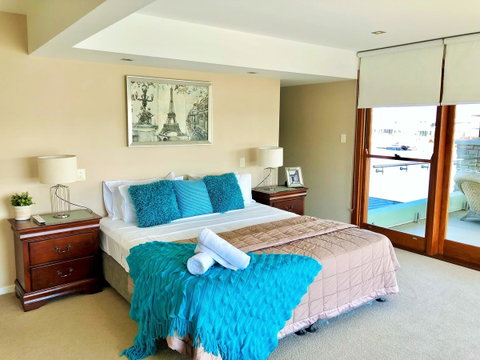 Riverfront Dream - Perths Hotel 6