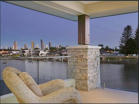 Riverfront Dream - Perths Hotel 10