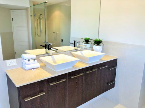 Riverfront Dream - Perths Hotel 29