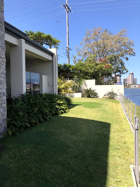 Riverfront Dream - Perths Hotel 34