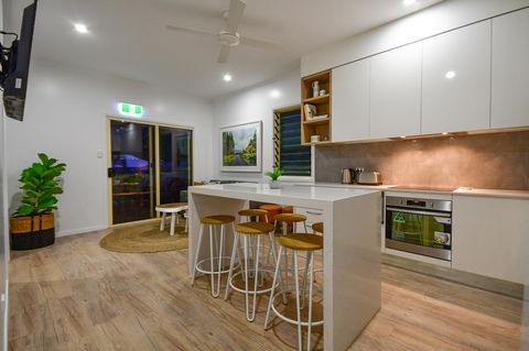 Blue Summit Hideaway - Perths Hotel 6