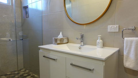 Blue Summit Hideaway - Perths Hotel 34