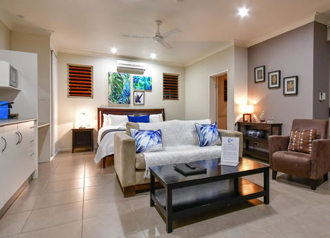 Blue Summit Hideaway - Perths Hotel 9