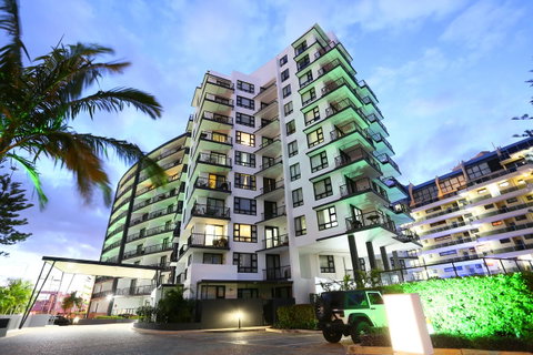 Neptune Resort - Perths Hotel 0