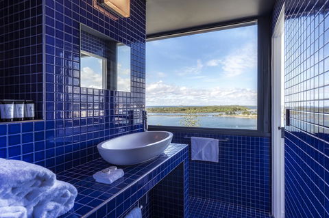 Komune Resort And Beach Club Greenmount Beach - Perths Hotel 14