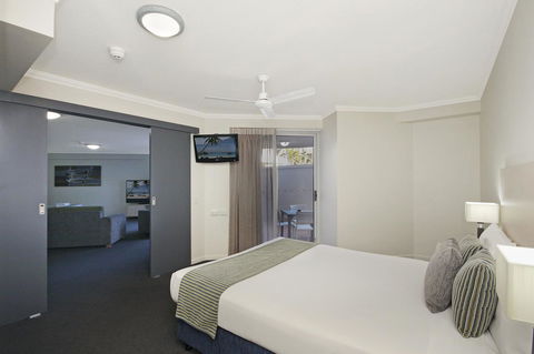 Sovereign On The Gold Coast - Perths Hotel 37