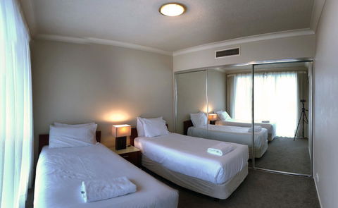 Private 2 Bedroom Apartment @ Chevron Towers - Perths Hotel 7
