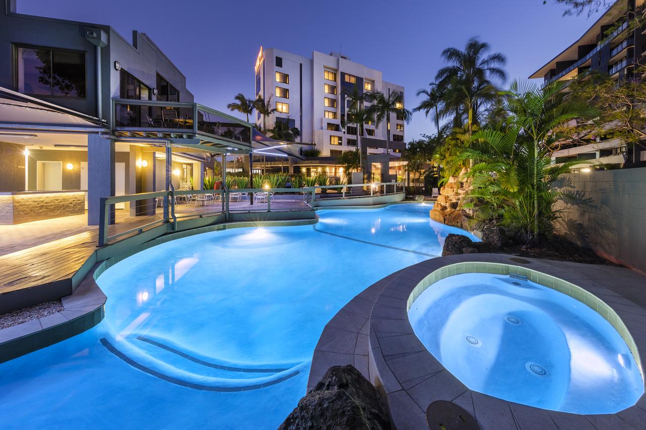 Hamilton QLD Perths Hotel