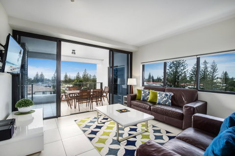 Ultra Broadbeach - Perths Hotel 11