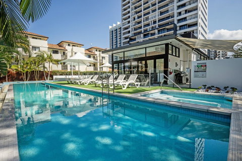 Ultra Broadbeach - Perths Hotel 4