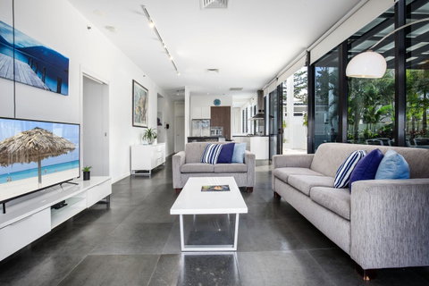 Ultra Broadbeach - Perths Hotel 23