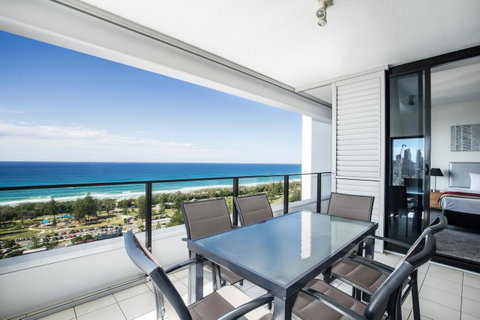 Ultra Broadbeach - Perths Hotel 32