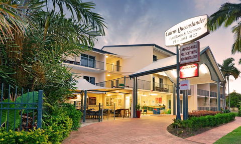 Cairns Queenslander Hotel & Apartments - Perths Hotel 0