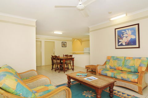 Cairns Queenslander Hotel & Apartments - Perths Hotel 14
