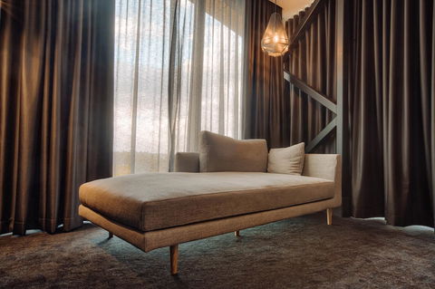 Eatons Hill Hotel - Perths Hotel 13