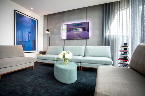 Eatons Hill Hotel - Perths Hotel 32