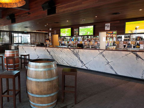 Eatons Hill Hotel - Perths Hotel 38