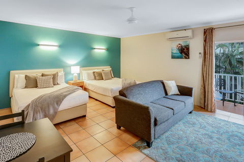 Coral Tree Inn - Perths Hotel 6