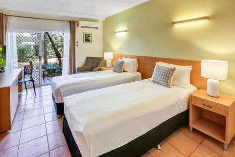 Coral Tree Inn - Perths Hotel 11