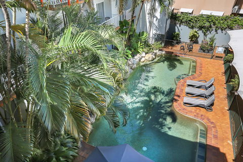 Coral Tree Inn - Perths Hotel 18