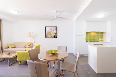 Pacific Sands Apartments Mackay - Perths Hotel 3