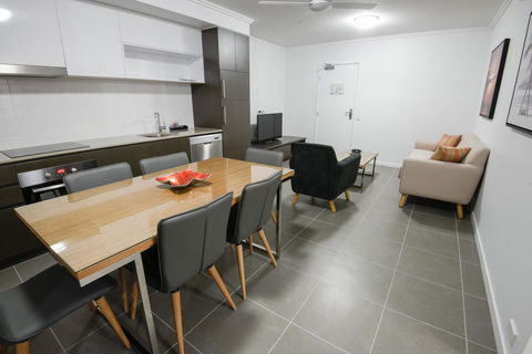 Pacific Sands Apartments Mackay - Perths Hotel 31