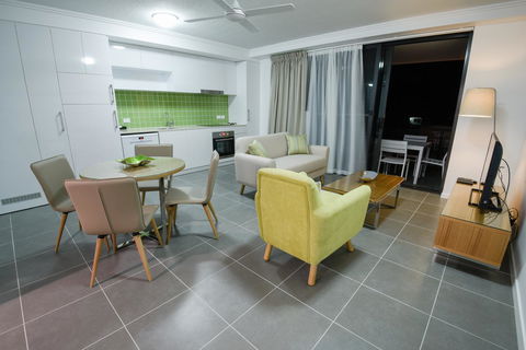 Pacific Sands Apartments Mackay - Perths Hotel 15