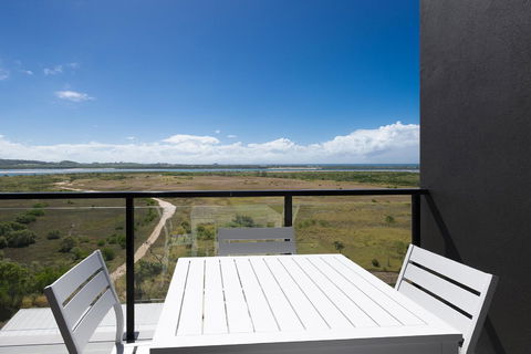 Pacific Sands Apartments Mackay - Perths Hotel 8