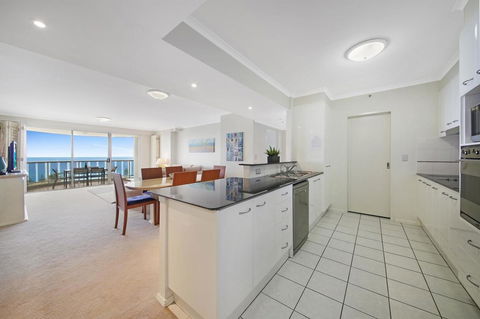 Oscar On Main Beach Resort - Perths Hotel 4