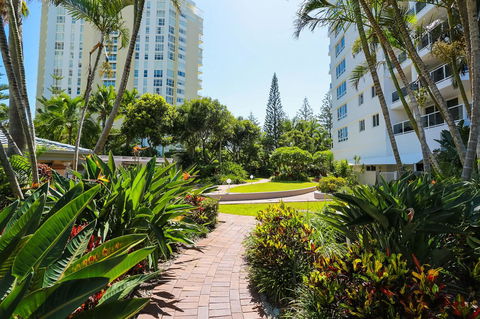 Oscar On Main Beach Resort - Perths Hotel 21