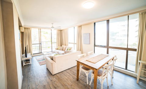 Capricorn One Beachside Holiday Apartments - Official - Perths Hotel 4