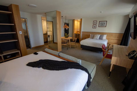 The Island Gold Coast - Perths Hotel 10
