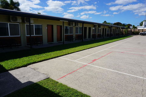 YAL Cairns - A Motel That Makes A Difference - Perths Hotel 41