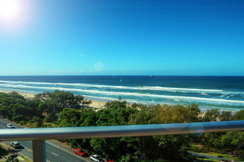 Equinox Resort - Perths Hotel 3