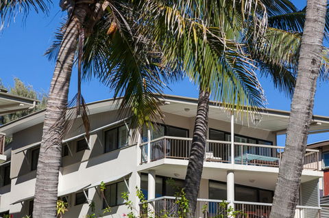 Cylinder Beach Mooloomba Unit 3 - Perths Hotel 14