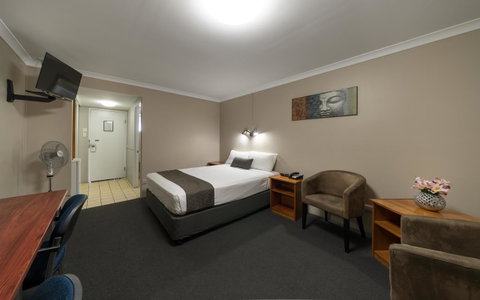 Cosmopolitan Motel & Serviced Apartments - Perths Hotel 5