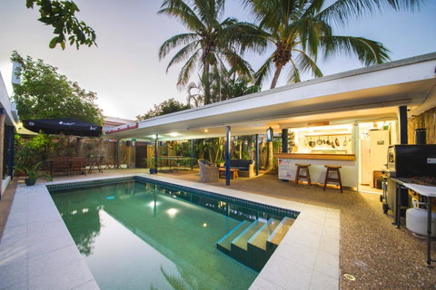 Cosmopolitan Motel & Serviced Apartments - Perths Hotel 1