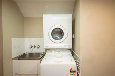 Cosmopolitan Motel & Serviced Apartments - Perths Hotel 23