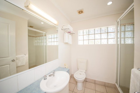 Cosmopolitan Motel & Serviced Apartments - Perths Hotel 20