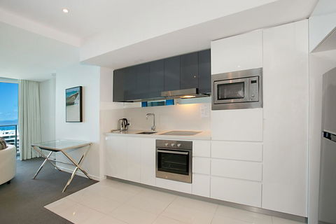 Number 1 H Residences - WiFi, Parking & More By Gold Coast Holidays - Perths Hotel 2