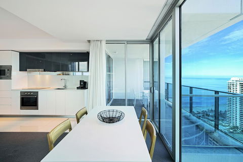 Number 1 H Residences - WiFi, Parking & More By Gold Coast Holidays - Perths Hotel 19