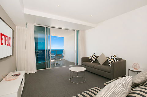 Number 1 H Residences - WiFi, Parking & More By Gold Coast Holidays - Perths Hotel 0
