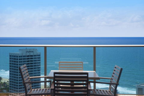 Number 1 H Residences - WiFi, Parking & More By Gold Coast Holidays - Perths Hotel 27