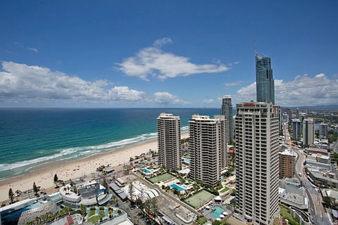 Number 1 H Residences - WiFi, Parking & More By Gold Coast Holidays - Perths Hotel 9
