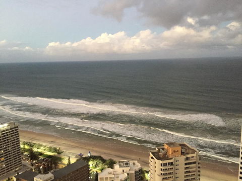 Number 1 H Residences - WiFi, Parking & More By Gold Coast Holidays - Perths Hotel 24