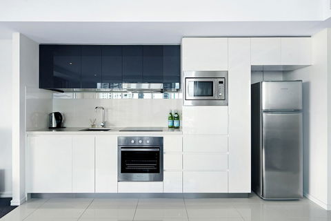 Number 1 H Residences - WiFi, Parking & More By Gold Coast Holidays - Perths Hotel 35